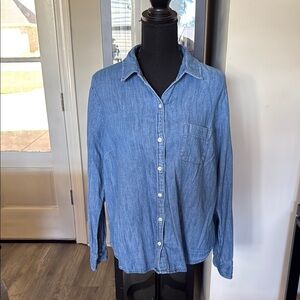 Women’s Old Navy Blue Denim Shirt